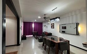 Likas Square - Kk Apartment Suite
