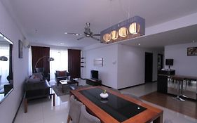 Likas Square - Kk Apartment Suite
